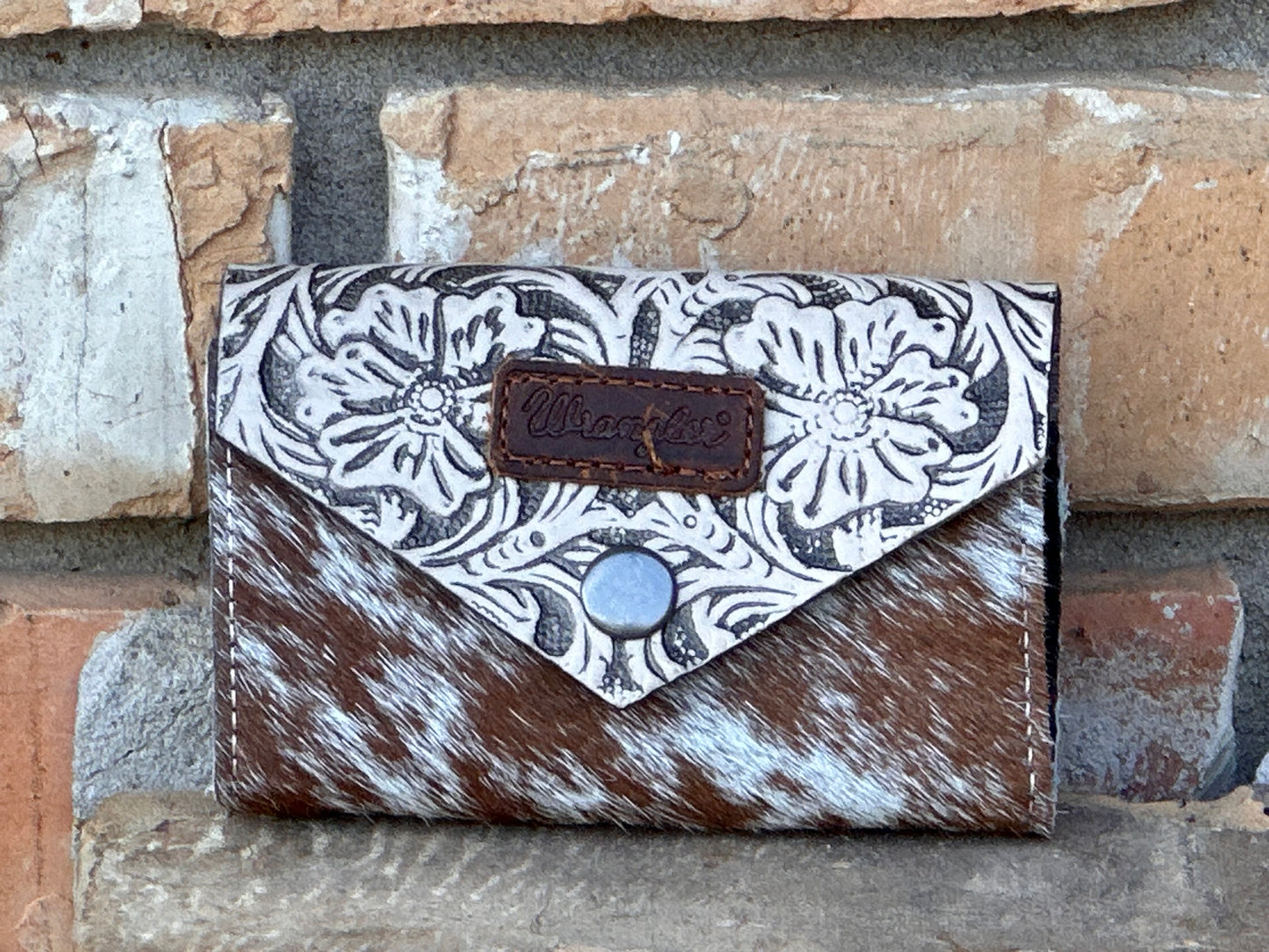 Wrangler hide wallet