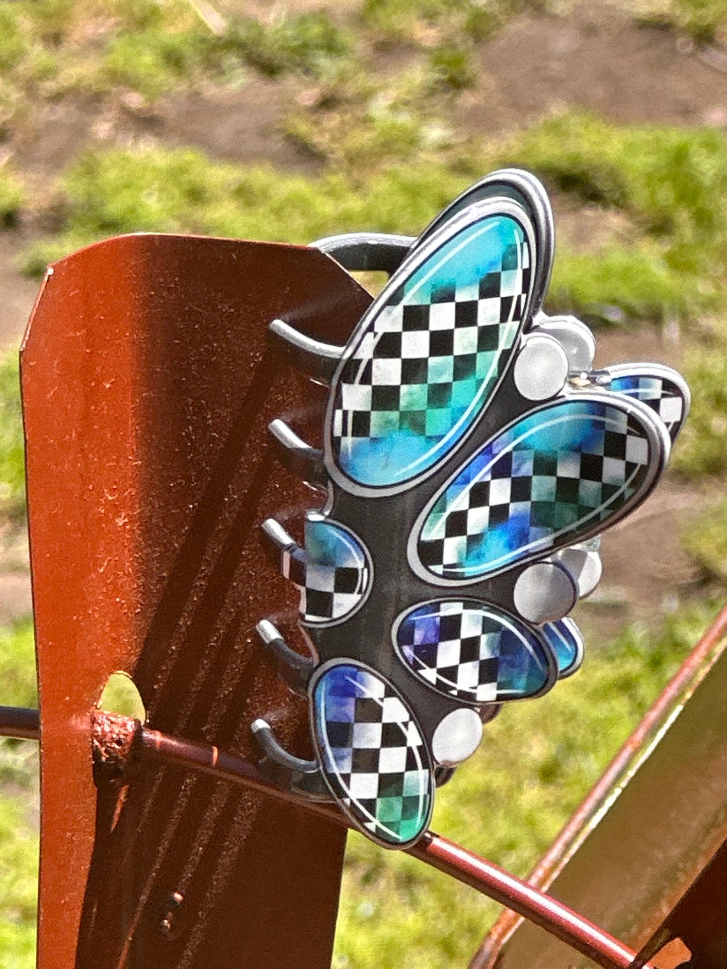 Checkered Stone Claw Clip