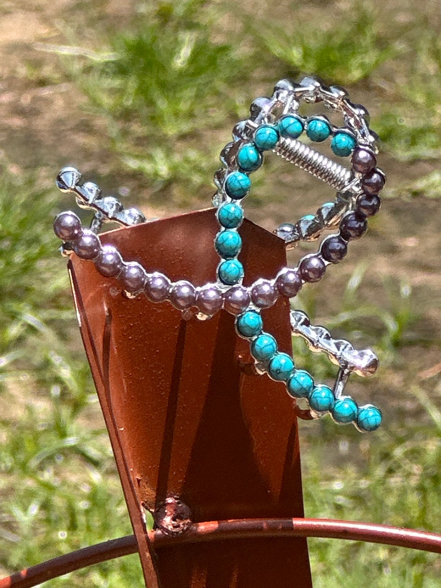 Small metal half half claw clip