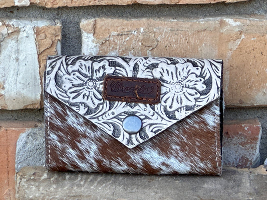 Wrangler hide wallet