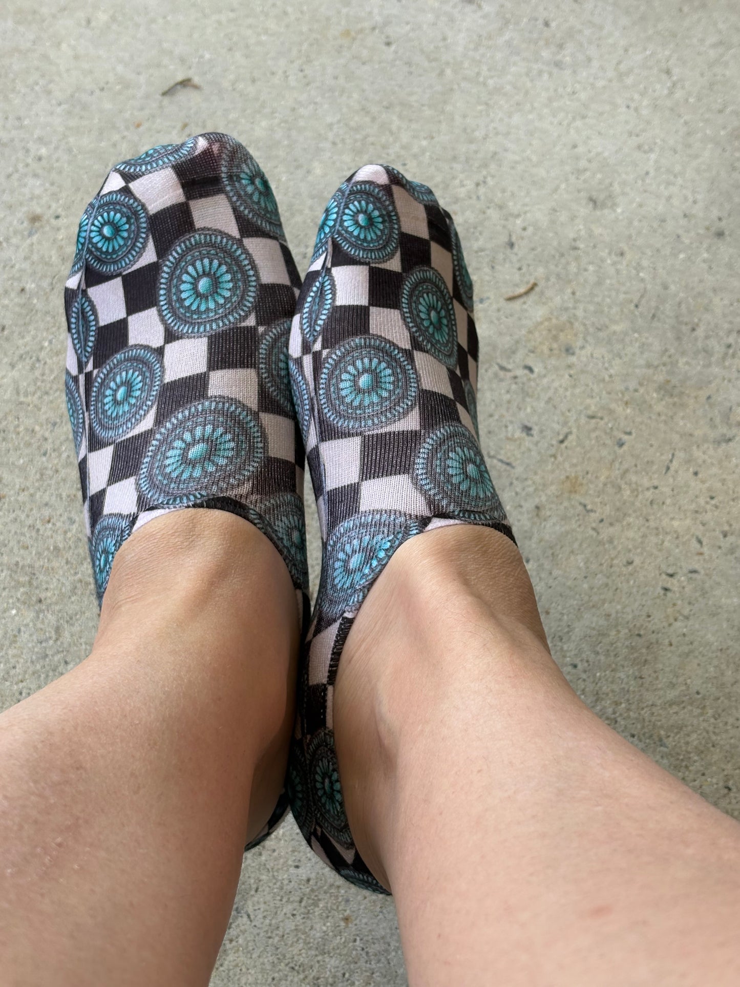 Western checkered no show socks