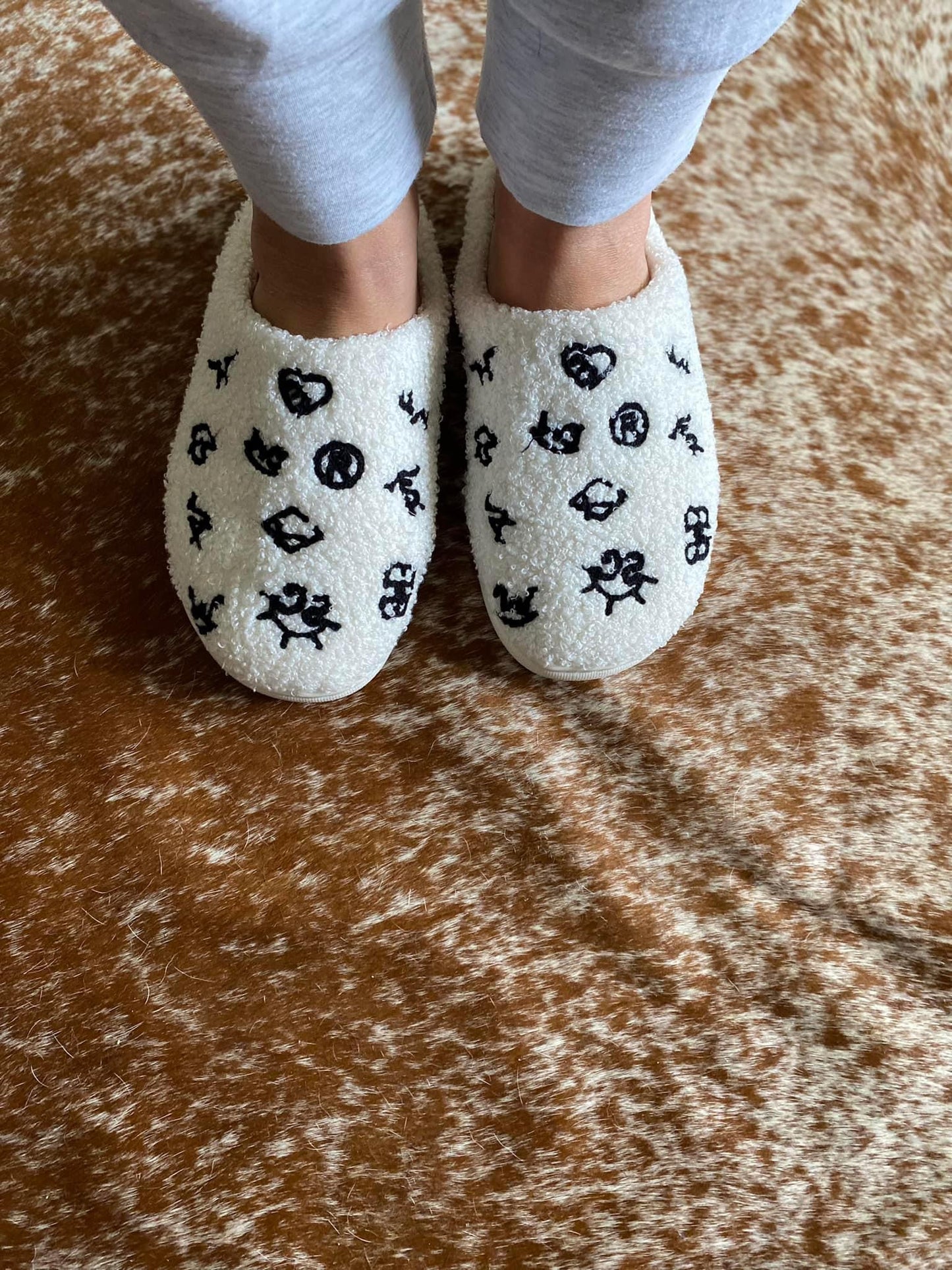 CATTLE BRANDS SLIPPERS